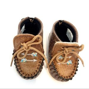 boot barn moccasins